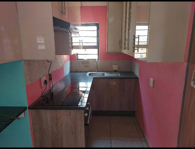 3 BEDROOM HOUSE FOR SALE IN WINDMILL PARK